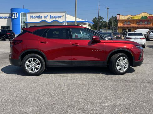 Used 2021 Chevrolet Blazer LT FWD image 2