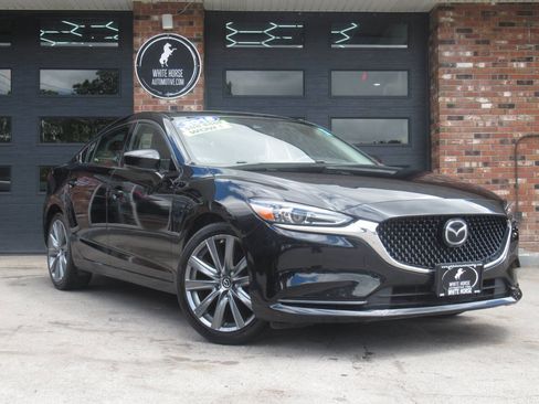 Used 2018 MAZDA MAZDA6 Touring FWD image 2