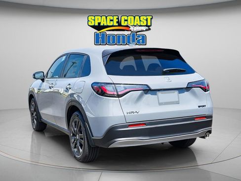 New 2026 Honda HR-V Sport image 4