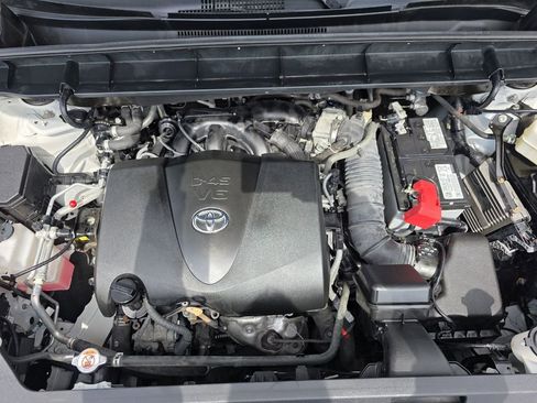 Used 2021 Toyota Highlander XSE AWD/4WD image 35