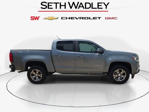 Used 2019 Chevrolet Colorado Z71 AWD/4WD image 8