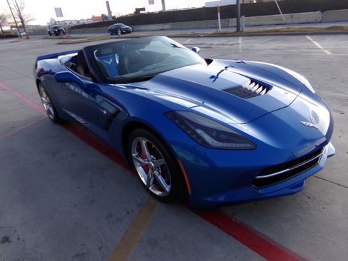 Used 2014 Chevrolet Corvette Stingray Convertible w/ 3LT Preferred Equipment Group image 3