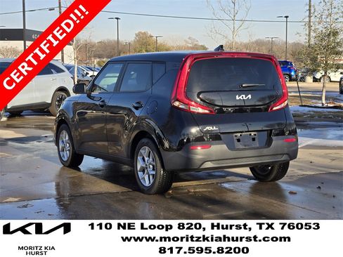 Certified 2022 Kia Soul S image 3