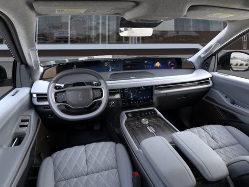 New 2026 Lincoln Navigator L Black Label AWD/4WD image 9