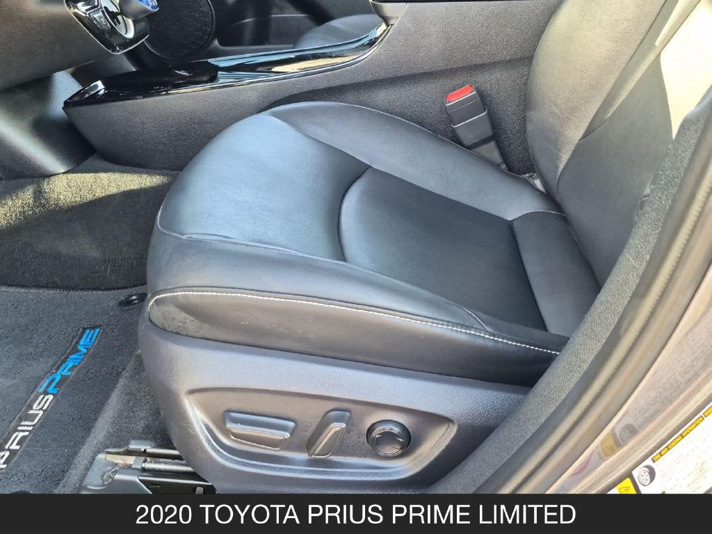 Used 2020 Toyota Prius Prime Limited w/ Carpet Mat Package FWD image 15