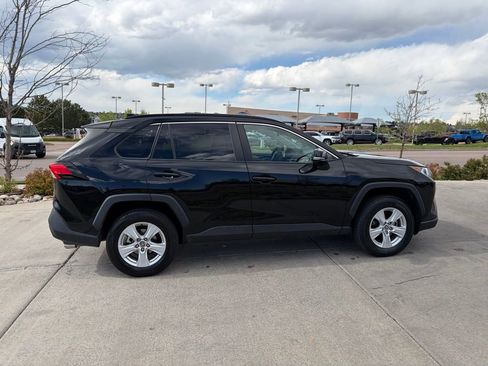 Used 2021 Toyota RAV4 XLE w/ Carpet Mat Package (TMS) AWD/4WD image 6
