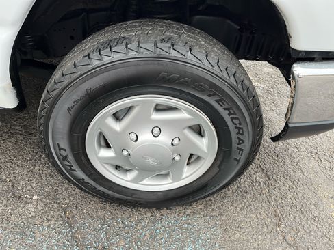 Used 2013 Ford E-250 and Econoline 250 w/ Commercial Cargo Van Pkg image 10