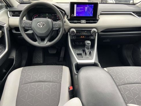 Used 2023 Toyota RAV4 XLE image 10