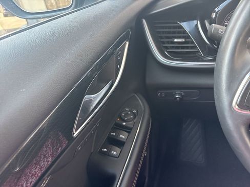 Used 2022 Buick Envision Essence w/ Sport Touring Package image 21