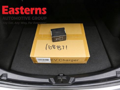 Used 2018 Tesla Model 3 Long Range image 9