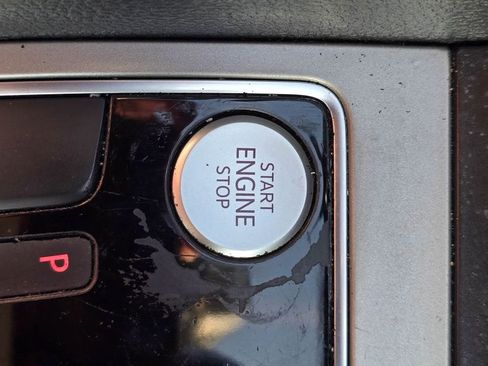 Used 2020 Volkswagen Passat 2.0T SE image 18