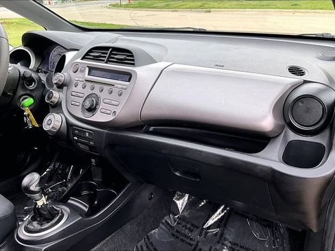 Used 2010 Honda Fit Sport image 24