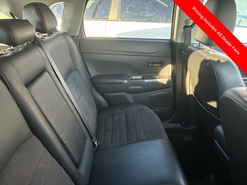 Used 2018 Mitsubishi Outlander Sport SE AWD/4WD image 4