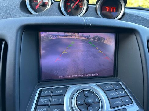 Used 2017 Nissan 370Z Touring image 24