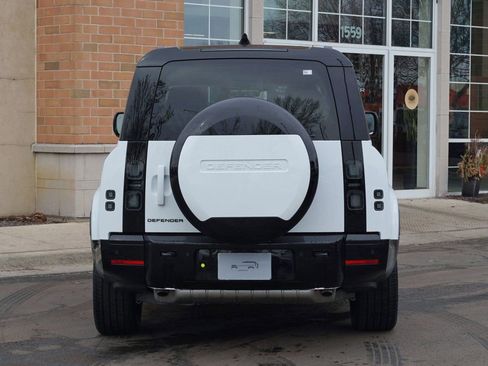 New 2026 Land Rover Defender 130 X-Dynamic SE AWD/4WD image 5