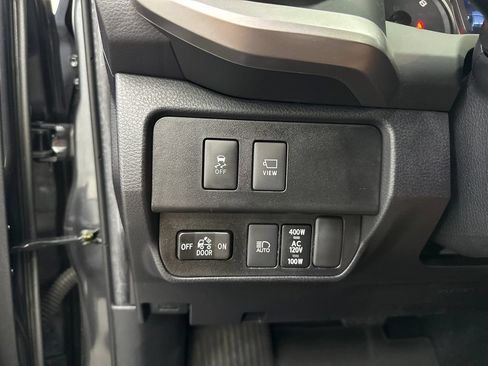 Used 2022 Toyota Tacoma Limited RWD image 33