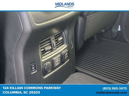 Used 2021 Nissan Titan PRO-4X w/ Pro-4x Convenience Package AWD/4WD image 11