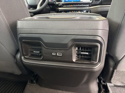 Used 2023 Chevrolet Silverado 1500 RST w/ Z71 Off-Road Package AWD/4WD image 16
