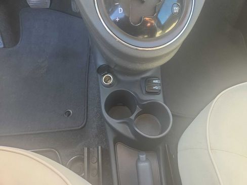 Used 2019 FIAT 500 Pop image 16