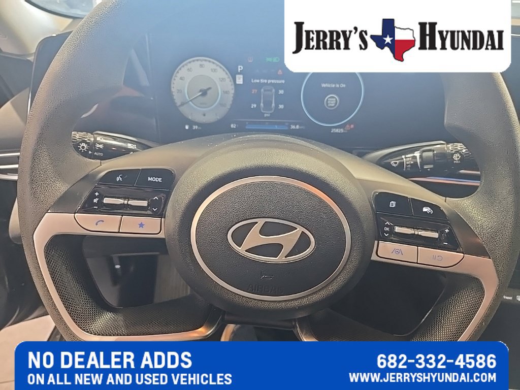 Certified 2024 Hyundai Elantra SEL FWD image 15