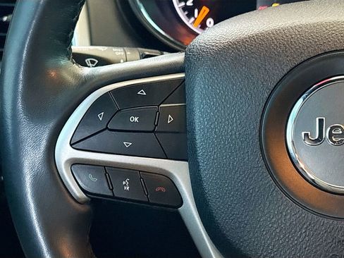 Used 2018 Jeep Grand Cherokee Limited RWD image 11