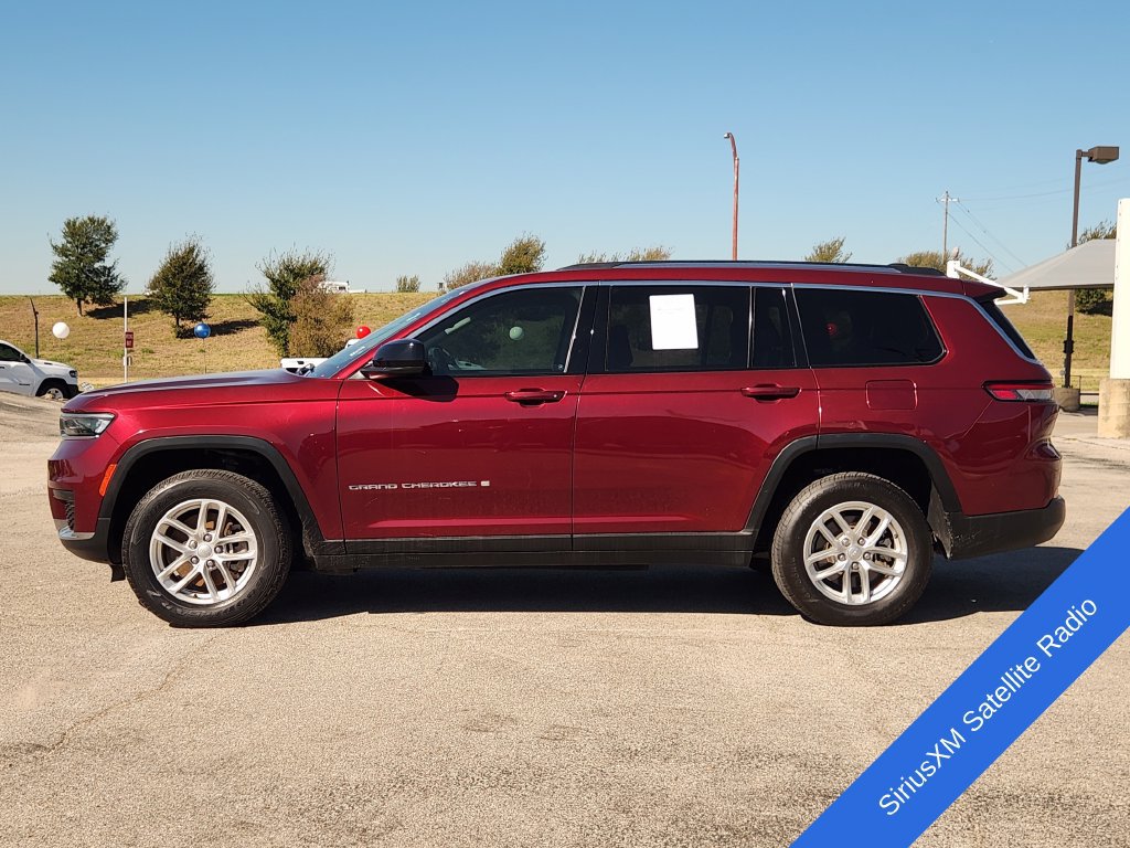 Used 2021 Jeep Grand Cherokee L Laredo w/ Luxury Tech Group I AWD/4WD image 4