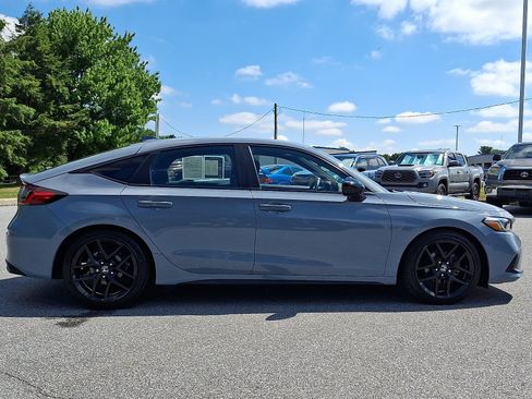 Used 2023 Honda Civic Sport image 7