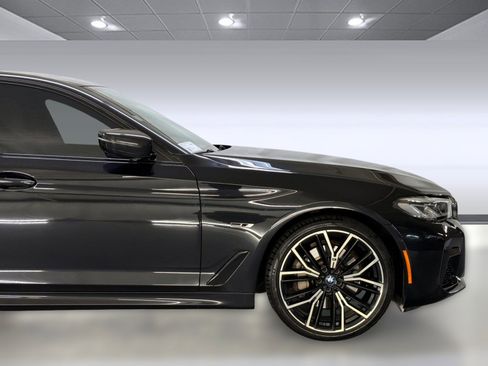 Used 2023 BMW 530e w/ M Sport Package image 34