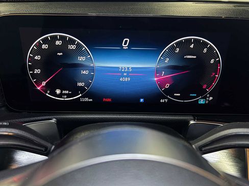 Certified 2025 Mercedes-Benz GLB 250 4MATIC image 28