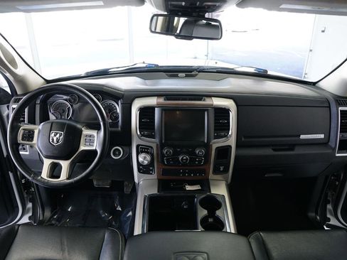 Used 2014 RAM 1500 Laramie w/ Convenience Group image 19