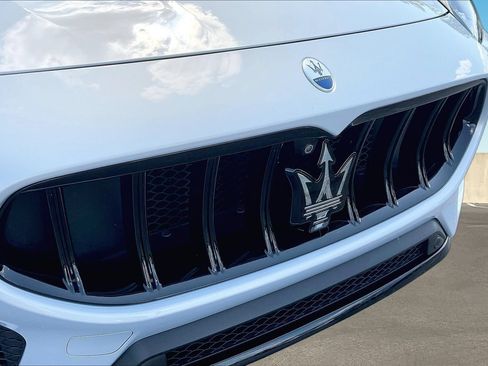 Used 2023 Maserati Grecale Modena AWD/4WD image 32