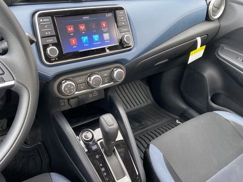 New 2025 Nissan Versa SV image 16