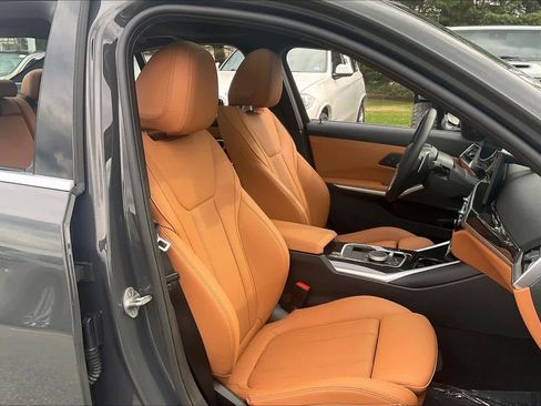 Used 2024 BMW 330i xDrive Sedan w/ Premium Package image 8