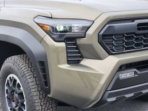 New 2026 Toyota Tacoma TRD Off-Road AWD/4WD image 7
