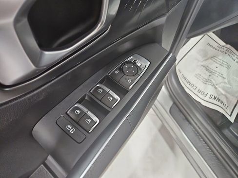 Used 2023 Kia Sorento EX image 12