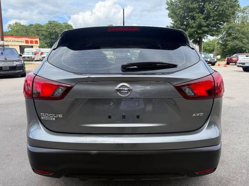 Used 2018 Nissan Rogue Sport S AWD/4WD image 5