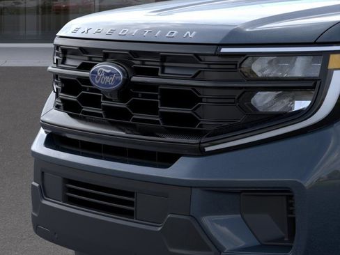 New 2026 Ford Expedition Active RWD image 17