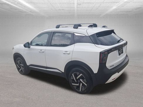 New 2026 Nissan Kicks SV w/ Interior Electronics Package FWD image 3