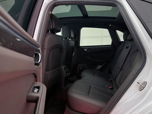 Used 2018 Porsche Macan GTS w/ Premium Package Plus image 24