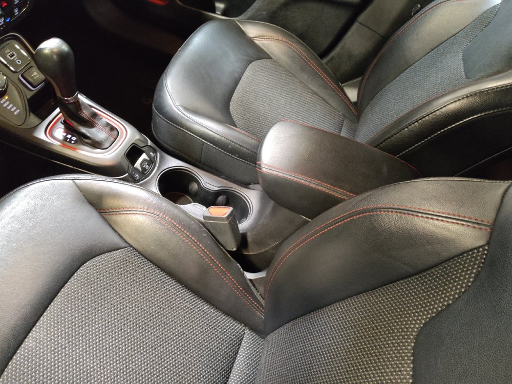 Used 2018 Jeep Compass Trailhawk AWD/4WD image 26