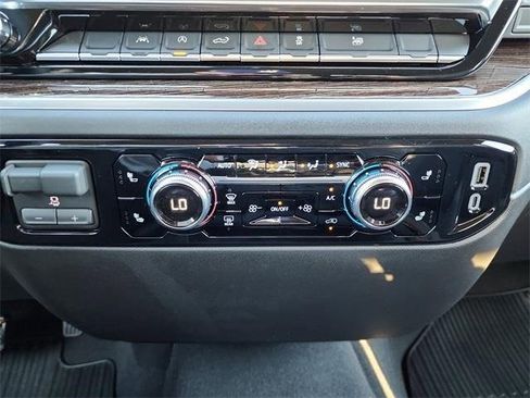 New 2026 GMC Sierra 1500 Elevation image 23