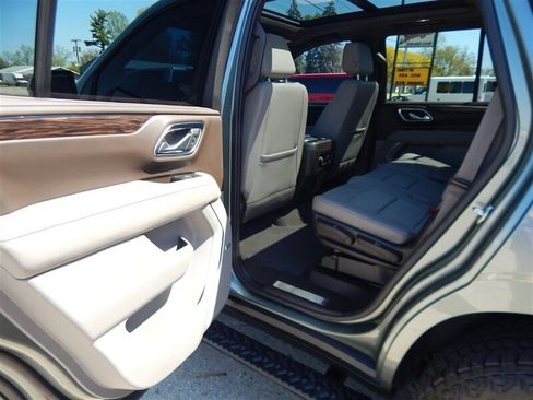 Used 2023 Chevrolet Tahoe Z71 AWD/4WD image 23