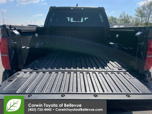 Used 2024 Toyota Tacoma SR5 AWD/4WD image 29