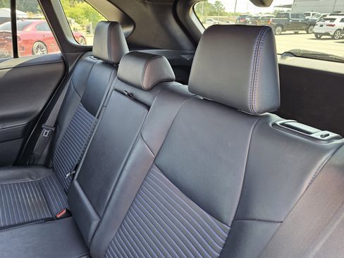 Used 2019 Toyota RAV4 XSE w/ XSE Weather Package AWD/4WD image 35