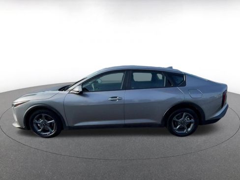 Used 2025 Kia K4 LXS image 9