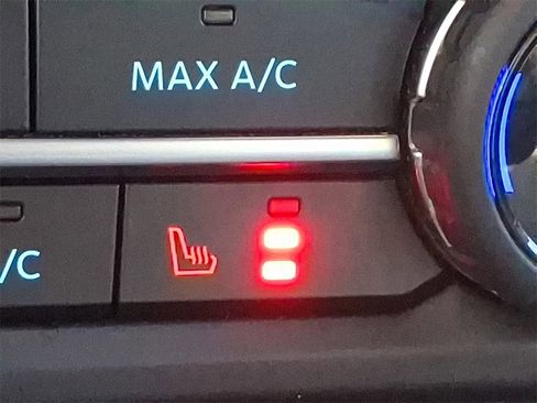 Used 2023 Ford Bronco Wildtrak image 24