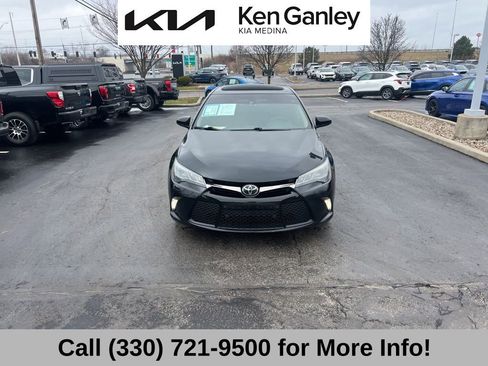 Used 2015 Toyota Camry XSE w/ Advanced Technology Package image 4