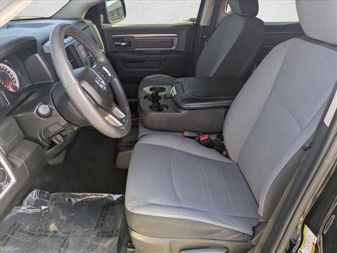 Used 2021 RAM 1500 Classic SLT image 15