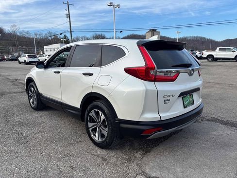 Used 2017 Honda CR-V LX image 3