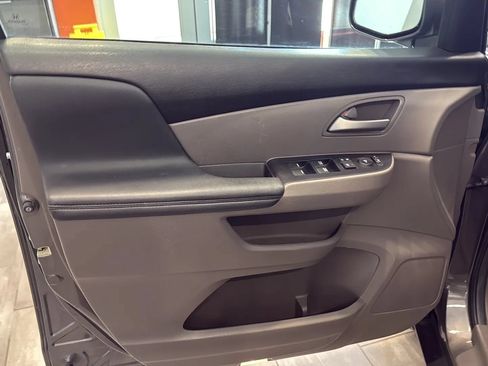 Used 2013 Honda Odyssey EX-L image 12